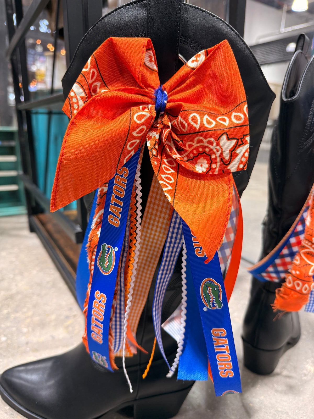 Gators Boot Bows