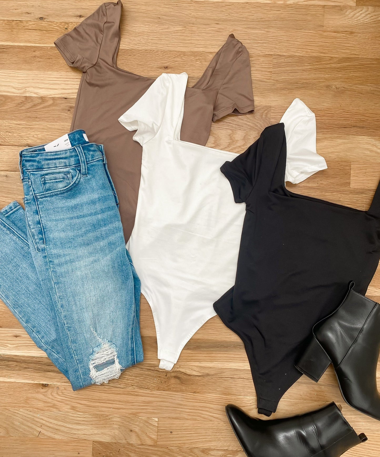 Square Neck Bodysuit- White — Salon 209